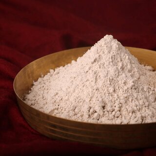 Jowar flour that has sprouted